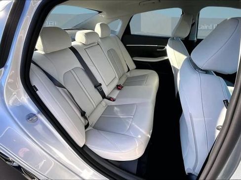 New 2026 Hyundai Sonata SEL FWD image 9