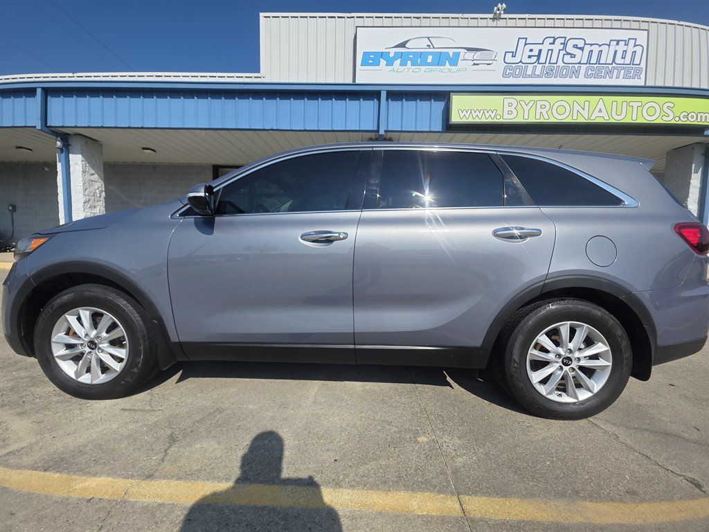 Used 2020 Kia Sorento L FWD image 2