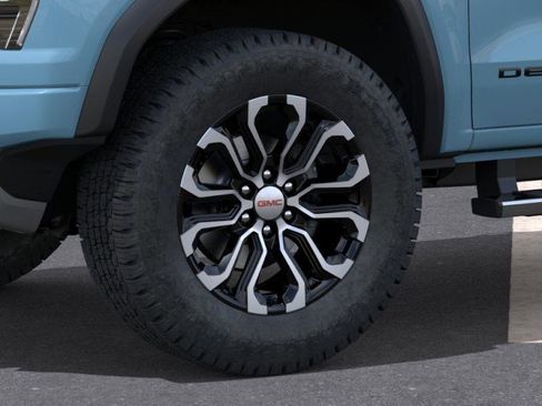 New 2026 GMC Canyon Denali w/ LPO, Black Badging Package AWD/4WD image 10