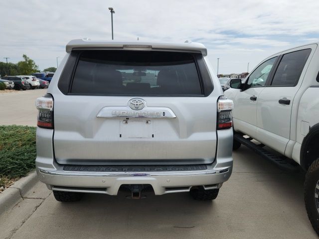 Used 2014 Toyota 4Runner Limited AWD/4WD image 4