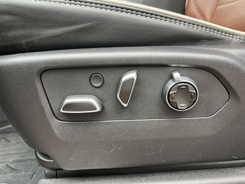 Used 2024 GMC Sierra 1500 Denali Ultimate image 38