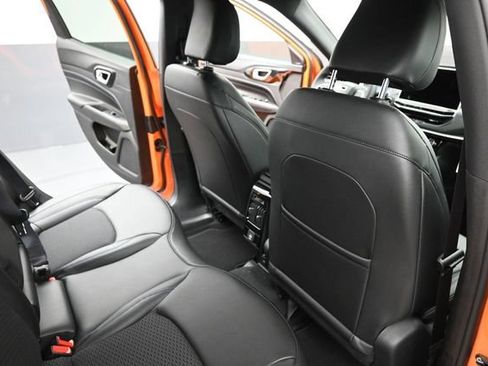 New 2026 Jeep Compass Latitude AWD/4WD image 23