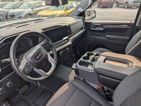 Used 2024 GMC Sierra 1500 Elevation AWD/4WD image 14