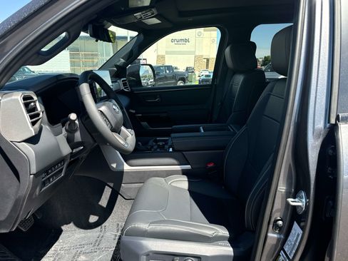 New 2026 Toyota Tundra Limited AWD/4WD image 8