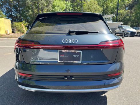 Used 2019 Audi e-tron Premium Plus image 5