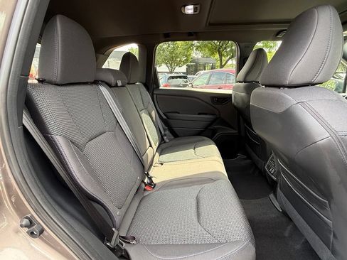 Used 2025 Subaru Forester Premium AWD/4WD image 26