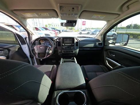 Used 2024 Nissan Titan SV w/ SV Convenience Package AWD/4WD image 27
