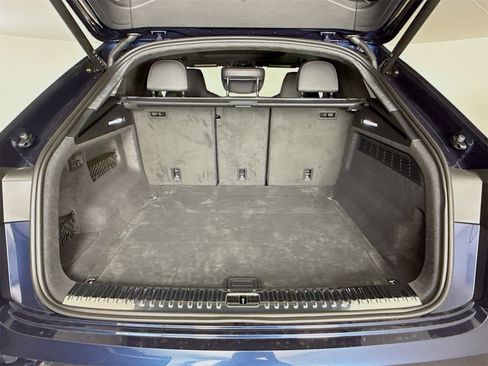 New 2025 Audi RS Q8 performance image 27