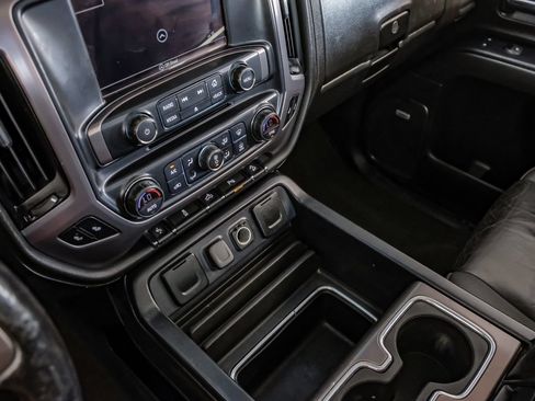 Used 2017 GMC Sierra 2500 SLT w/ All Terrain HD Package AWD/4WD image 25