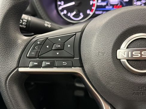 Used 2024 Nissan Sentra SV FWD image 16