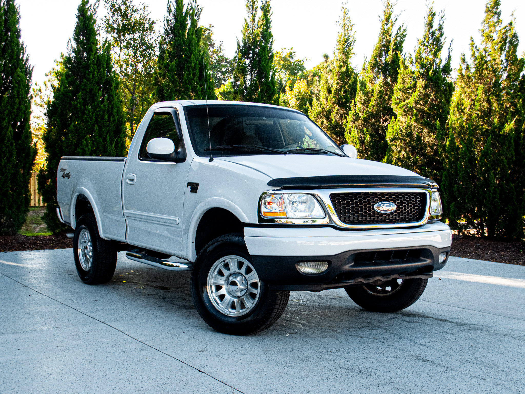 Used 2003 Ford F150 XL AWD/4WD image 2