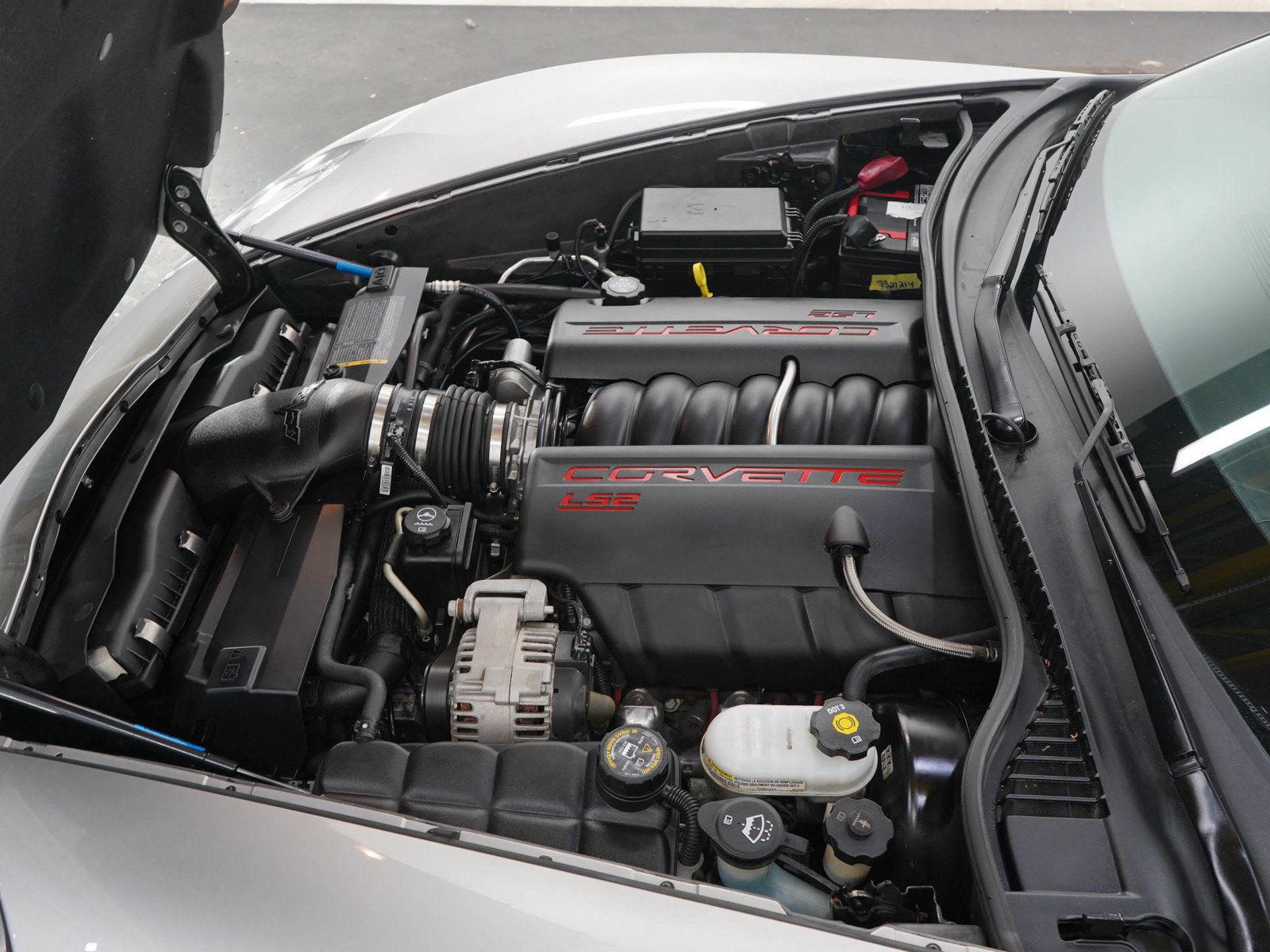 Used 2005 Chevrolet Corvette Coupe w/ Preferred Equipment Group RWD image 24