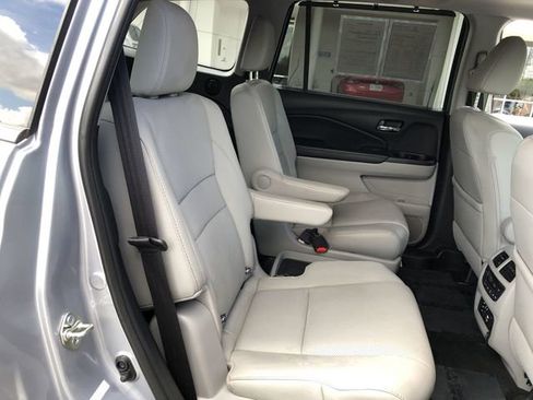 Used 2016 Honda Pilot Elite image 17
