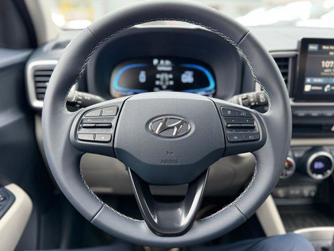 New 2026 Hyundai Venue SEL image 9