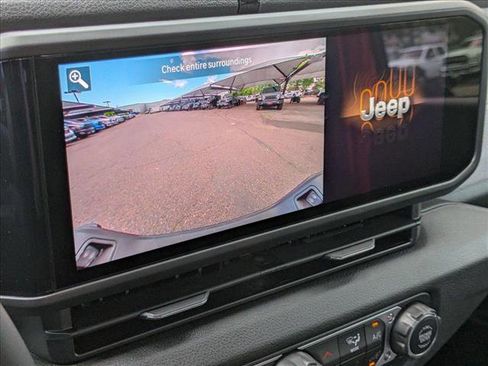 New 2025 Jeep Gladiator Willys image 13