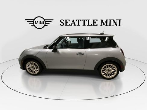 Certified 2025 MINI Cooper S image 7