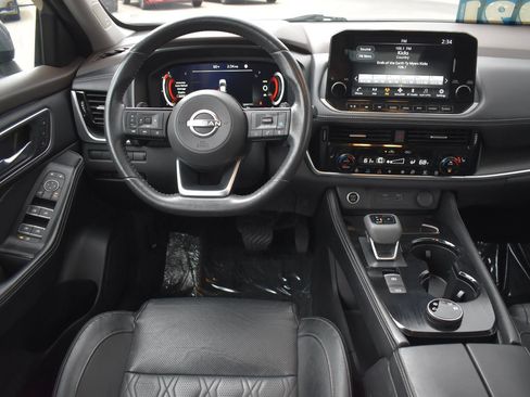 Used 2023 Nissan Rogue Platinum w/ Platinum Premium Package image 22