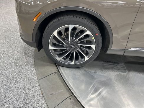 New 2026 Lincoln Aviator Reserve AWD/4WD image 35