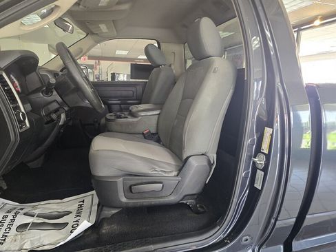 Used 2015 RAM 1500 Tradesman w/ Popular Equipment Group AWD/4WD image 9