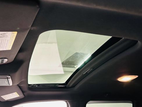 Used 2013 Ford F150 Platinum image 19