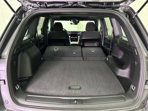 New 2025 Jeep Grand Cherokee Laredo X image 12