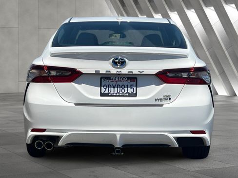 Used 2023 Toyota Camry SE FWD image 5