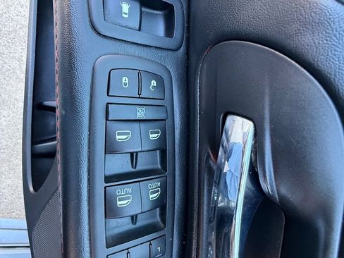 Used 2019 Dodge Grand Caravan GT image 21