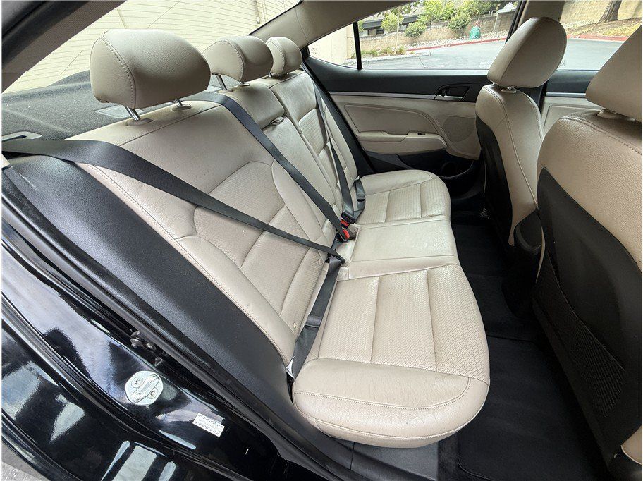 Used 2017 Hyundai Elantra Limited FWD image 13