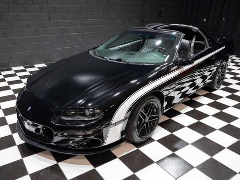 Used 2002 Chevrolet Camaro Z28 w/ Preferred Equipment Group 2 image 11