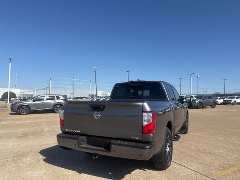 Certified 2024 Nissan Titan SV w/ SV Convenience Package image 21