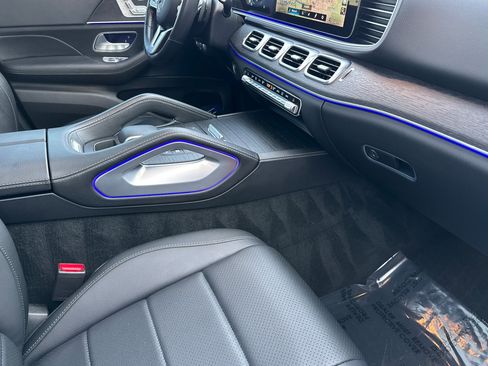 Certified 2022 Mercedes-Benz GLE 350 Silver w/ Premium Package image 16