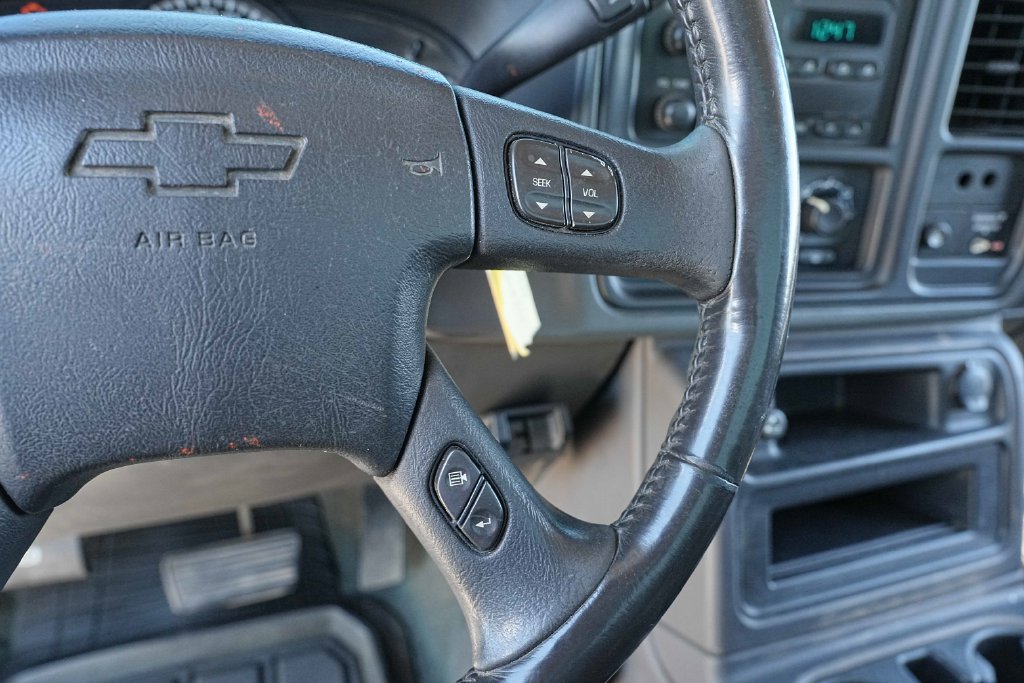 Used 2006 Chevrolet Silverado 2500 W/T w/ Heavy-Duty Power Package AWD/4WD image 24