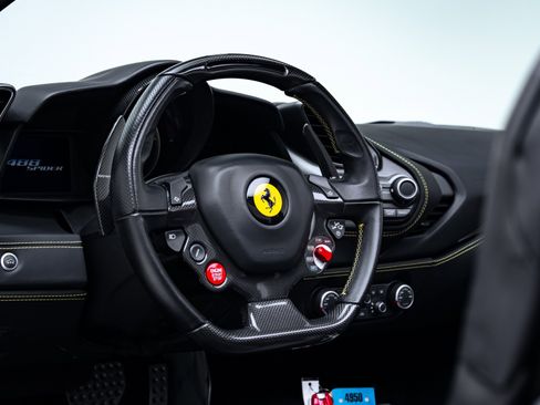 Used 2018 Ferrari 488 Spider image 42