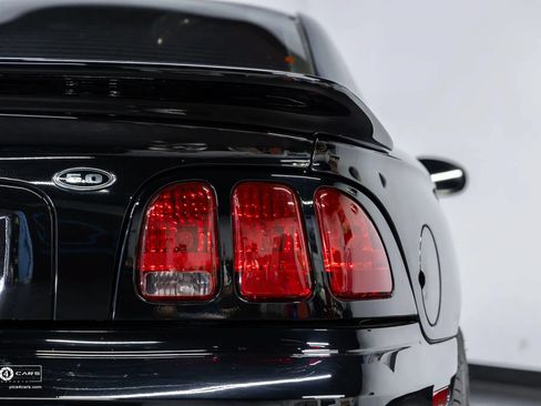 Used 1994 Ford Mustang GT RWD image 35