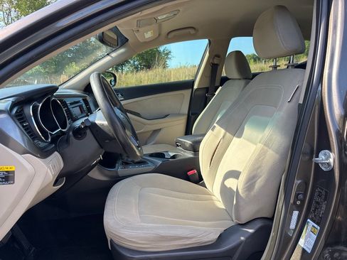 Used 2011 Kia Optima LX w/ Convenience Pkg FWD image 11