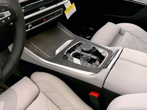 New 2026 BMW X5 xDrive40i w/ Premium Package image 6