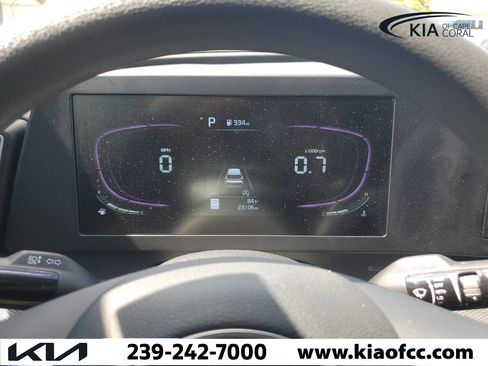 Used 2025 Kia Sportage LX FWD image 22