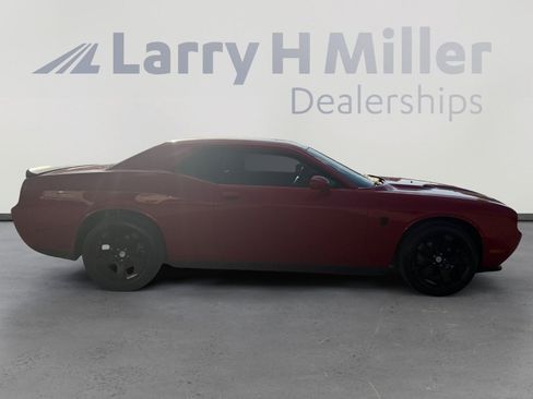 Used 2012 Dodge Challenger SXT Plus RWD image 6