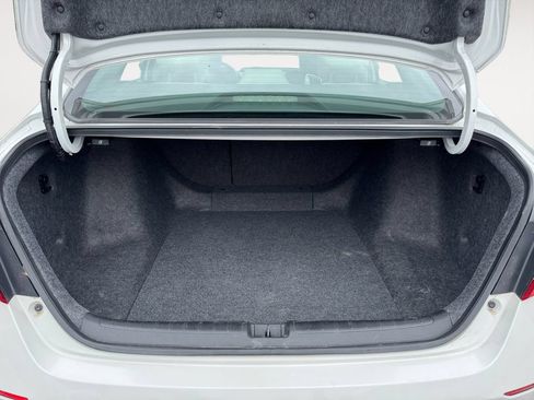 Used 2019 Honda Accord Touring image 5