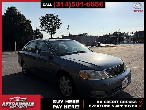 Used 2001 Toyota Avalon XLS w/ Option Pkg 7 FWD image 7