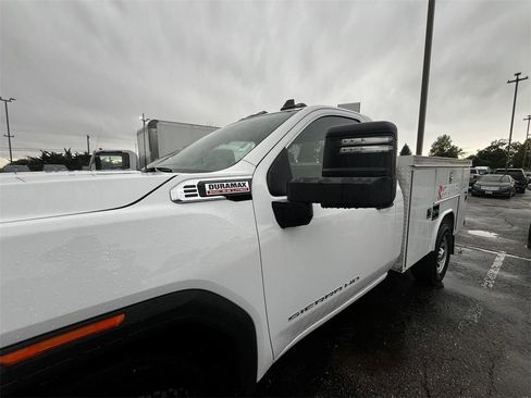 New 2025 GMC Sierra 3500 Pro w/ Convenience Package image 2