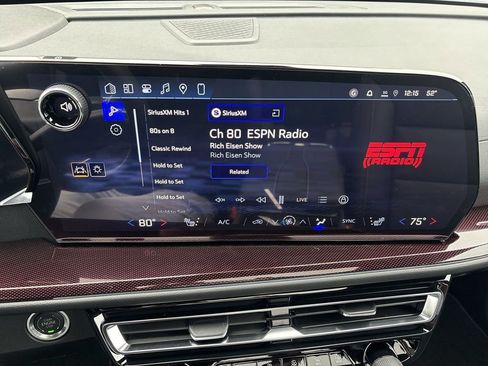 New 2026 Chevrolet Traverse Z71 w/ Enhanced Driving Package image 39