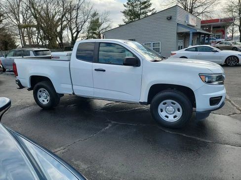 Used 2018 Chevrolet Colorado W/T w/ WT Convenience Package RWD image 2