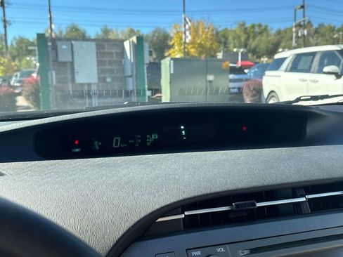 Used 2014 Toyota Prius Four image 37