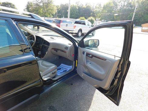 Used 2006 Volvo XC70 image 19