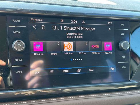 Certified 2022 Volkswagen Taos SEL image 21