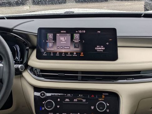 Used 2024 INFINITI QX60 Luxe image 18