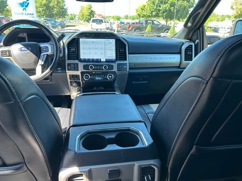 Used 2022 Ford F250 Lariat w/ Lariat Ultimate Package AWD/4WD image 19
