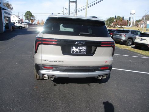 New 2026 Chevrolet Traverse Z71 image 4