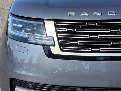 Used 2024 Land Rover Range Rover Long Wheelbase SE AWD/4WD image 47